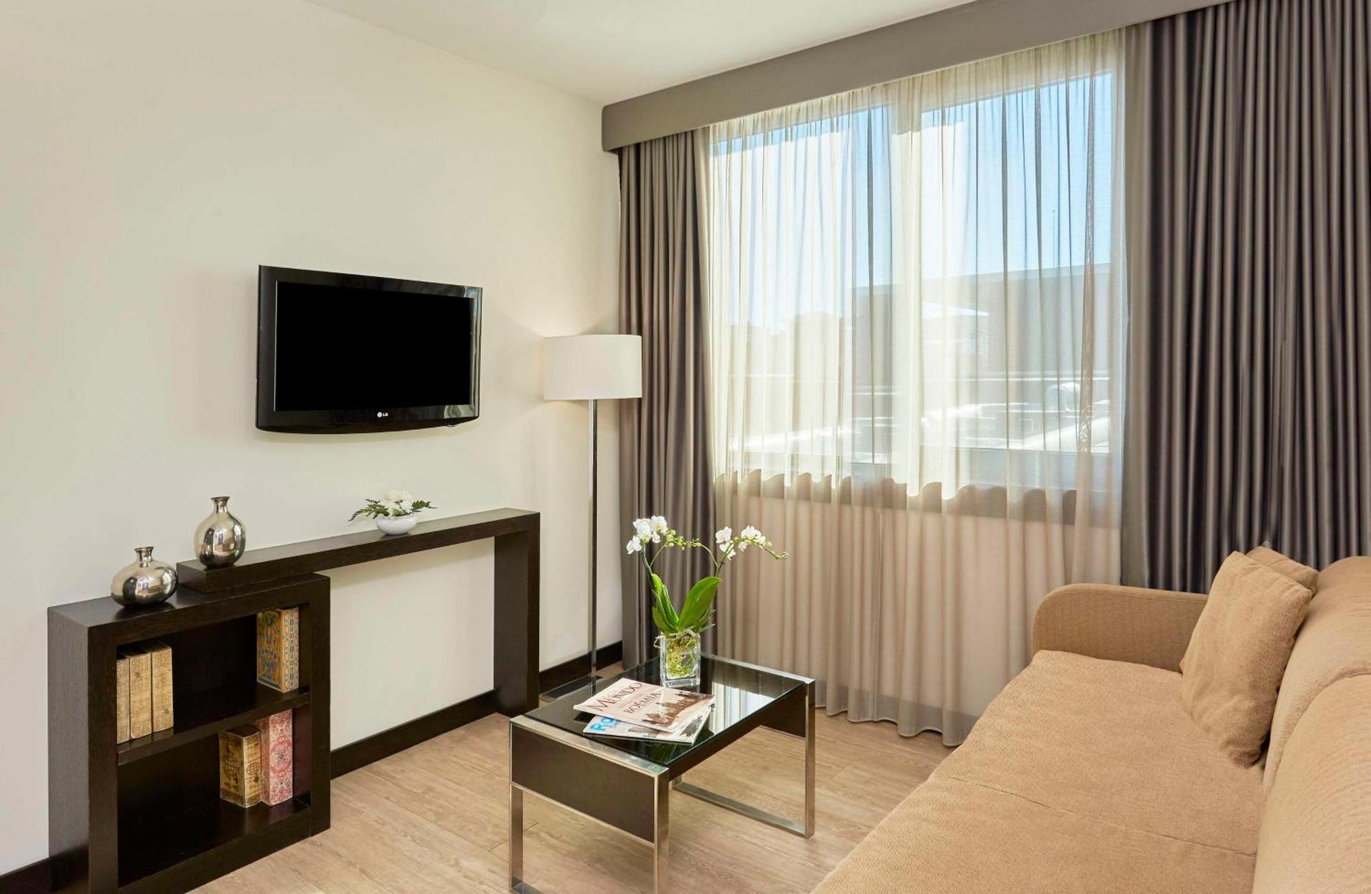 Nh Coimbra Dona Ines Hotell Eksteriør bilde