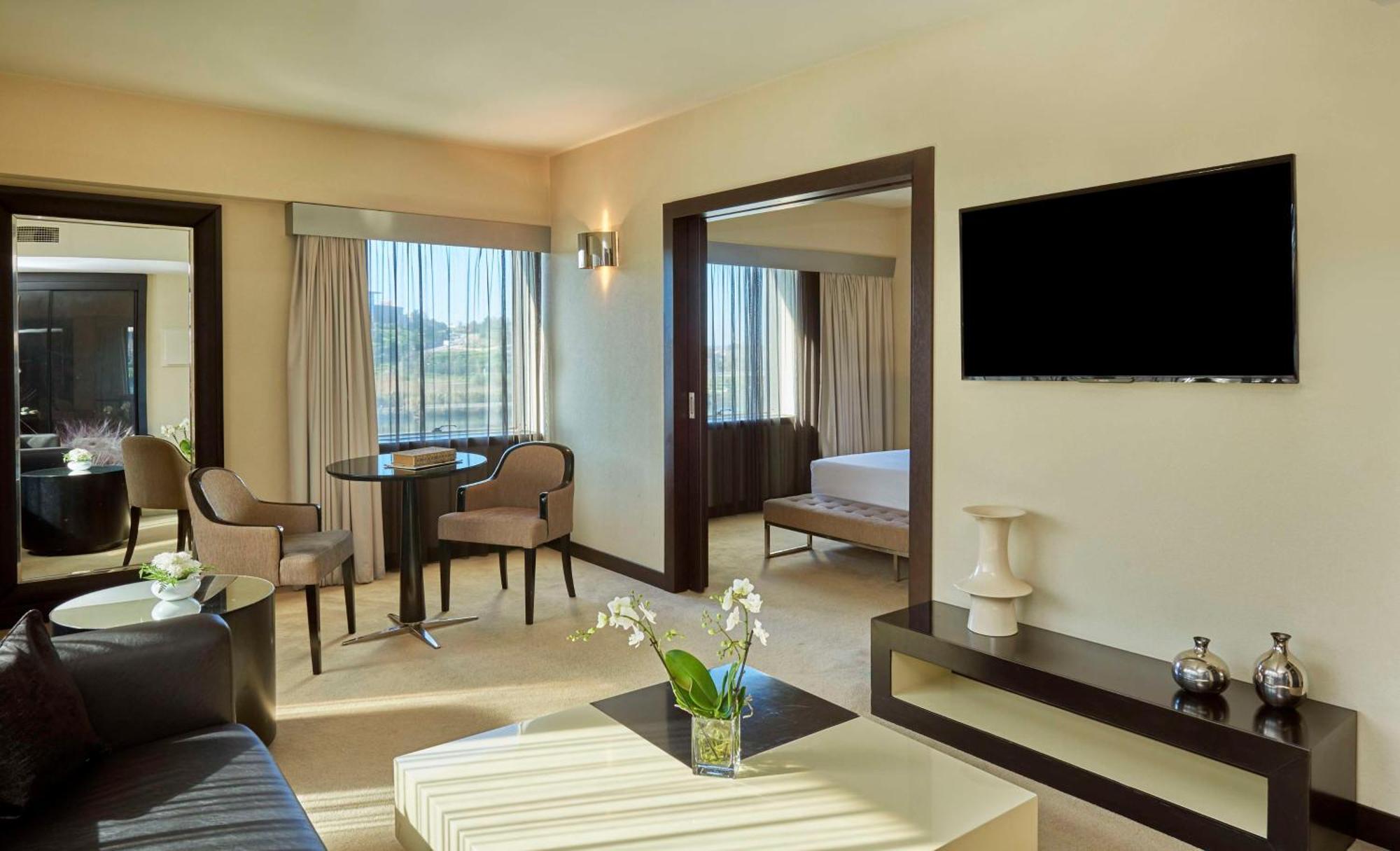 Nh Coimbra Dona Ines Hotell Eksteriør bilde